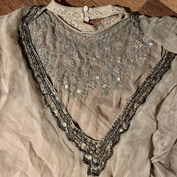 Sheer beaded top - Picture 3 of 3